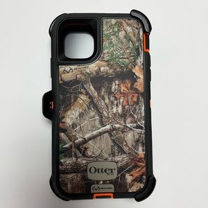 Otterbox defender  iPhone 12 plus camo realtree